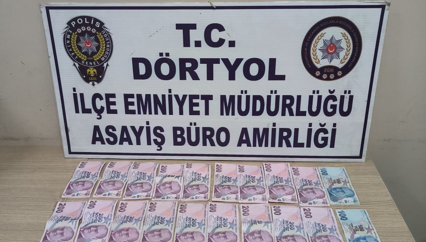 Hatay’da kumar oynayan 3 kişiye para cezası