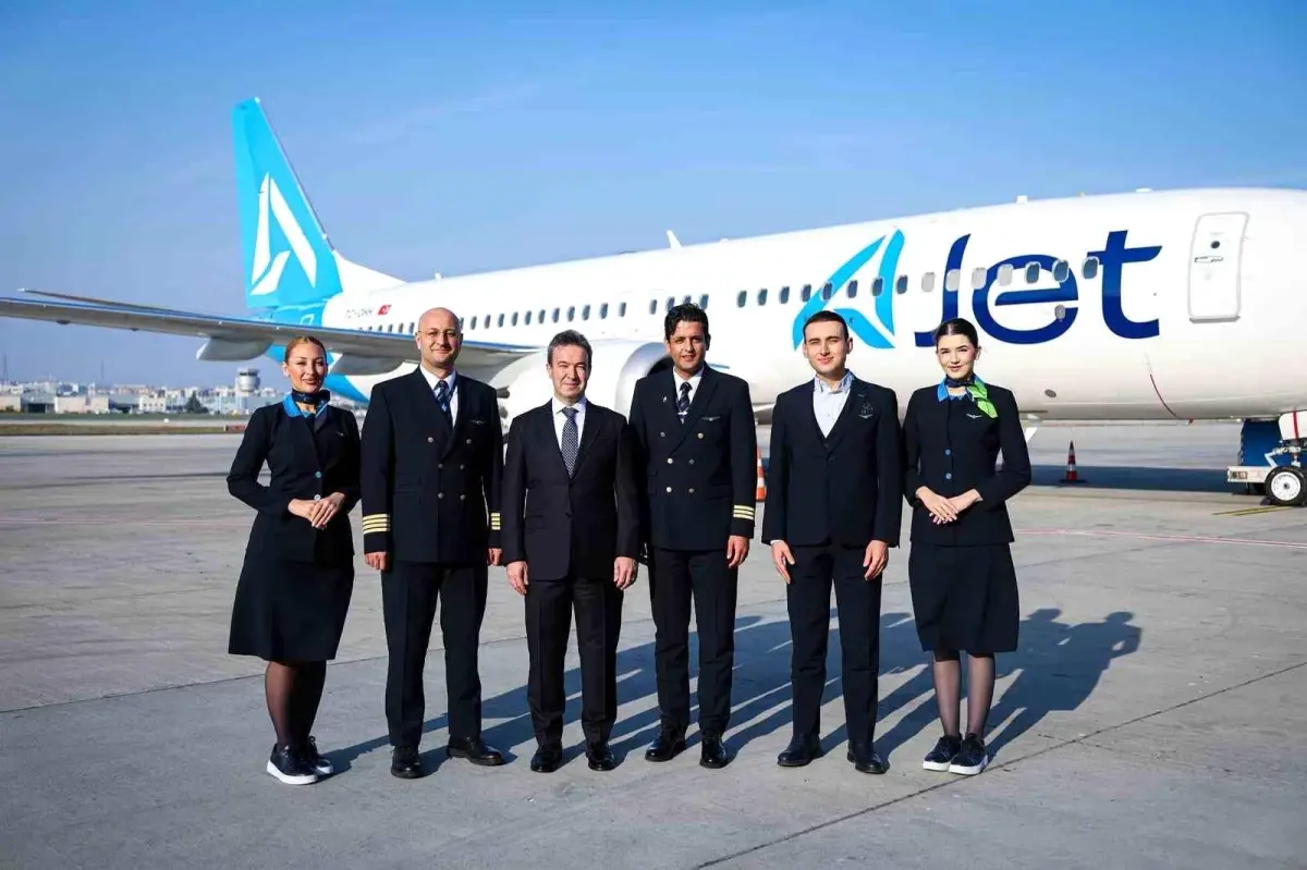 ajet yeni boeing 737 8 max ucagini filosuna ekledi zuxnC8YD.jpg