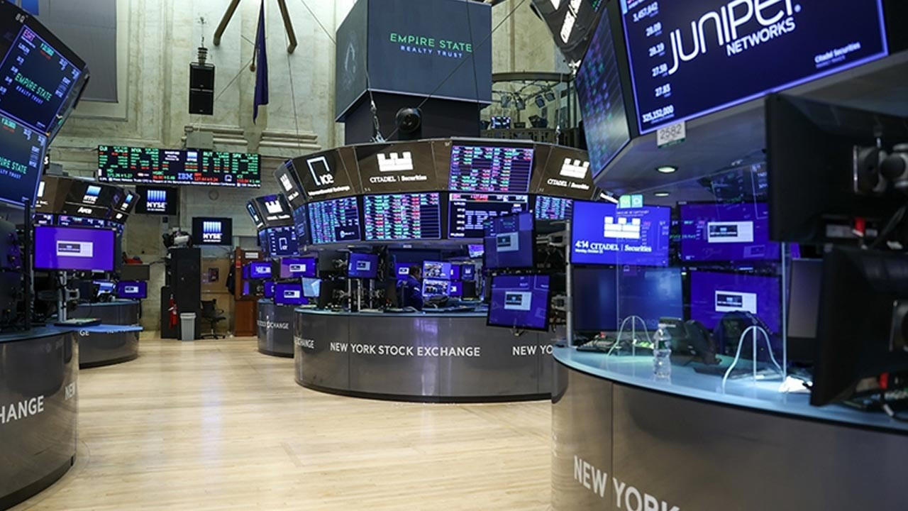 new york borsasi dususle acildi UYFL7yPj.jpg