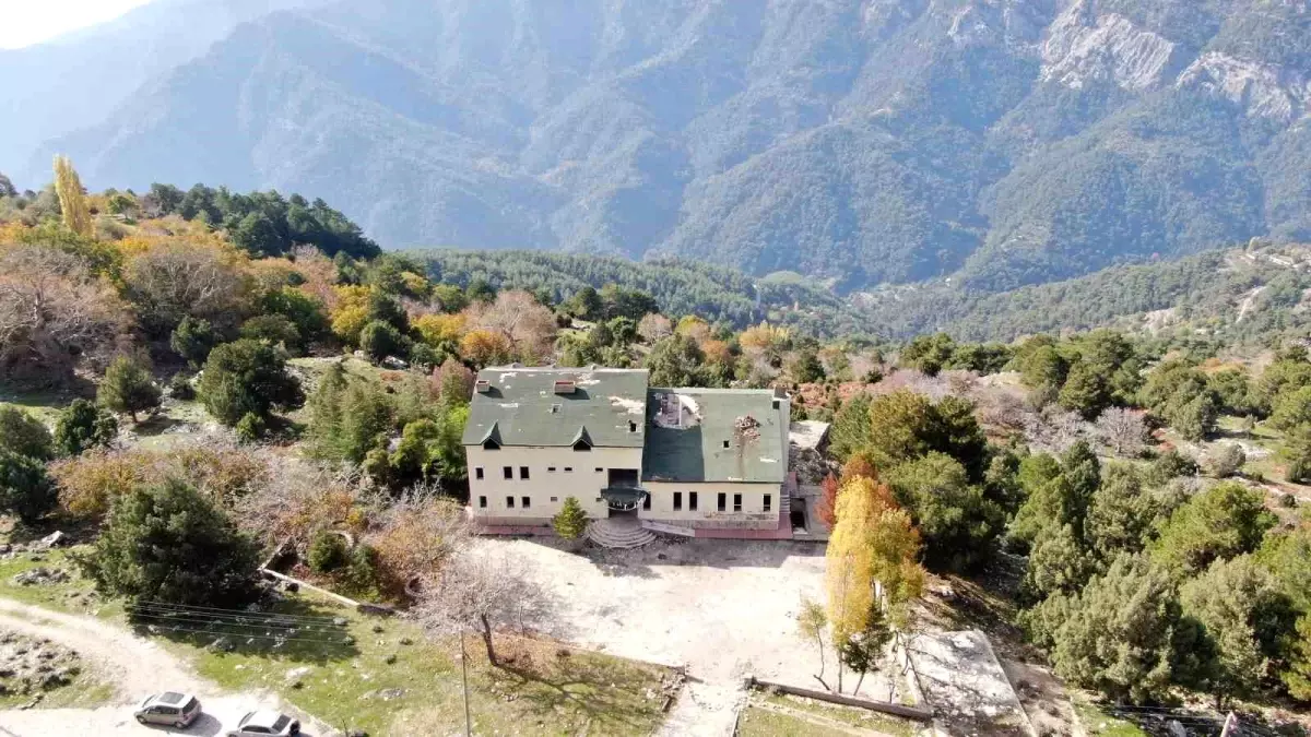 pasa yaylasi oteli terkedildi VipRPRMZ.jpg