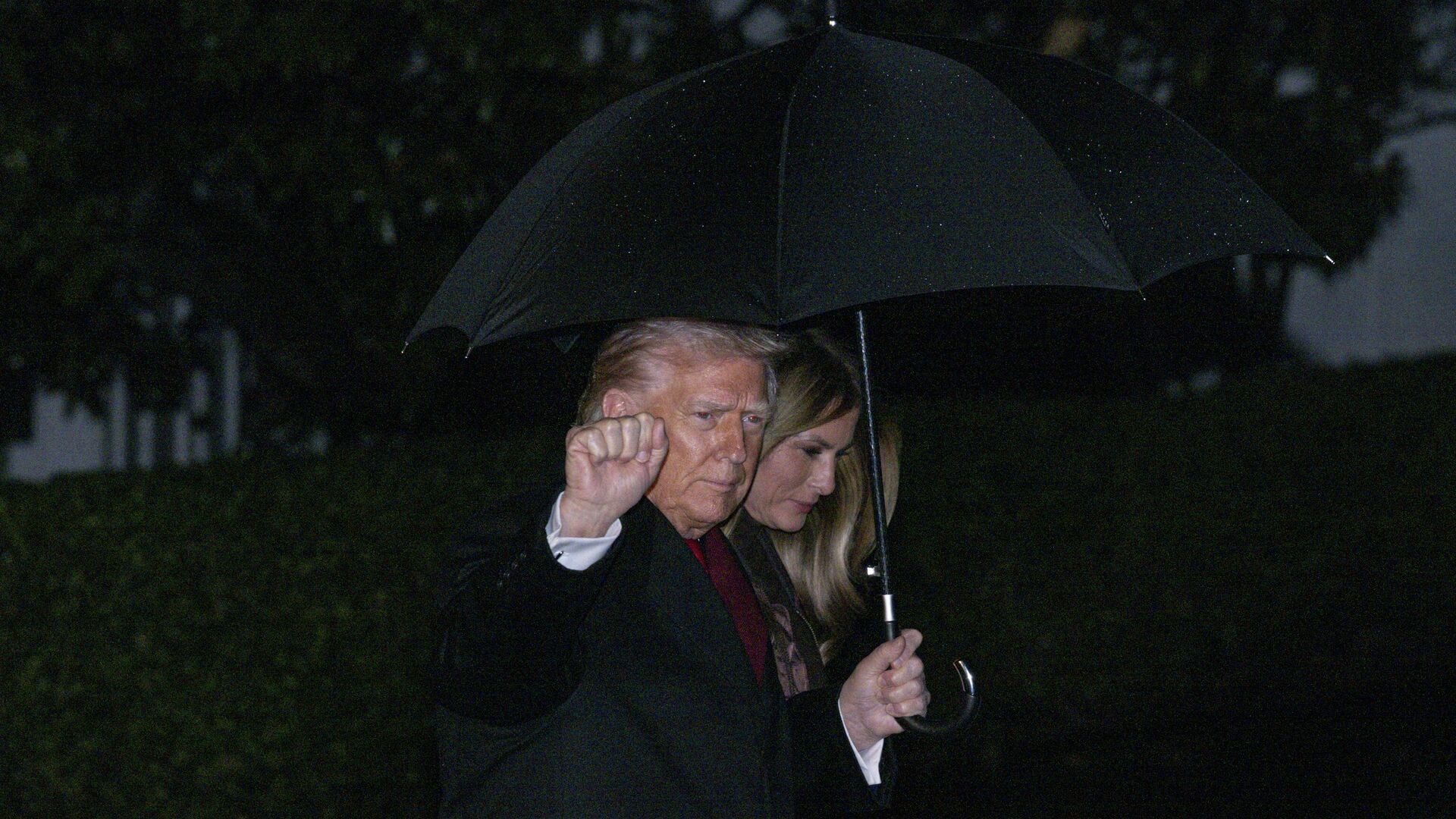 Trump’a karşı ‘seçim müdahalesi’ davası düştü