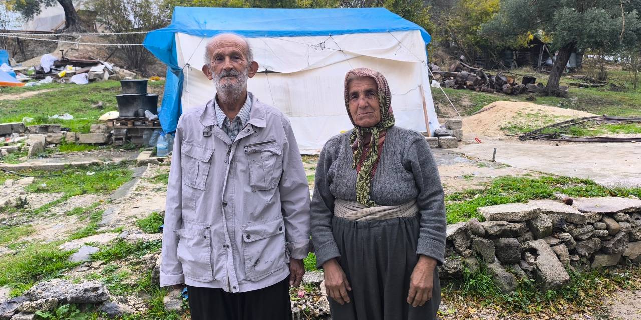 Depremzede aile 3 yıldır çadırda kalıyor: “Tir tir titriyorum üç battaniye ile yatıyoruz”