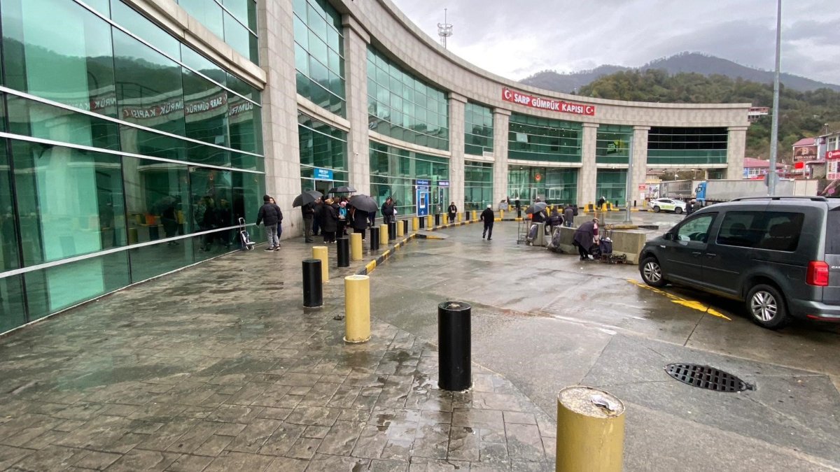 Gürcistan’a seyahatte yeni dönem: Sadece kimlik ve pasaport artık yeterli olmayacak