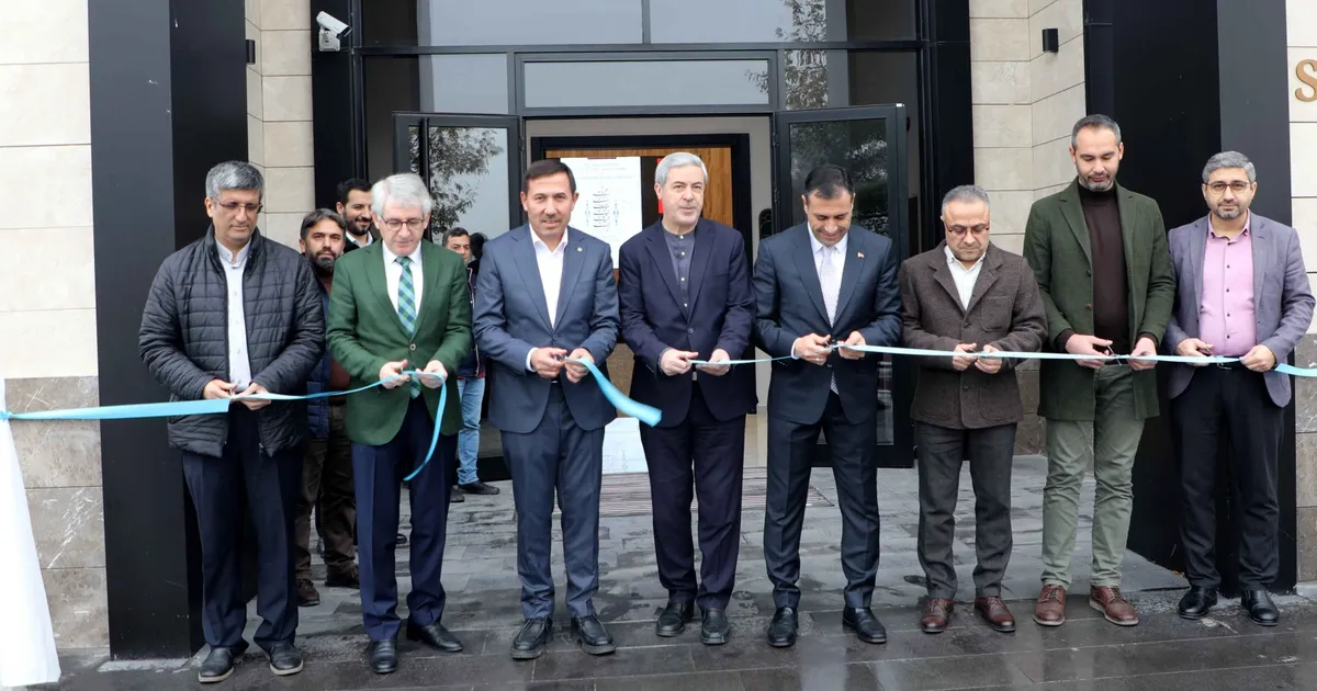 Konya’da “Mesneviden İnciler” hat sergisi açıldı