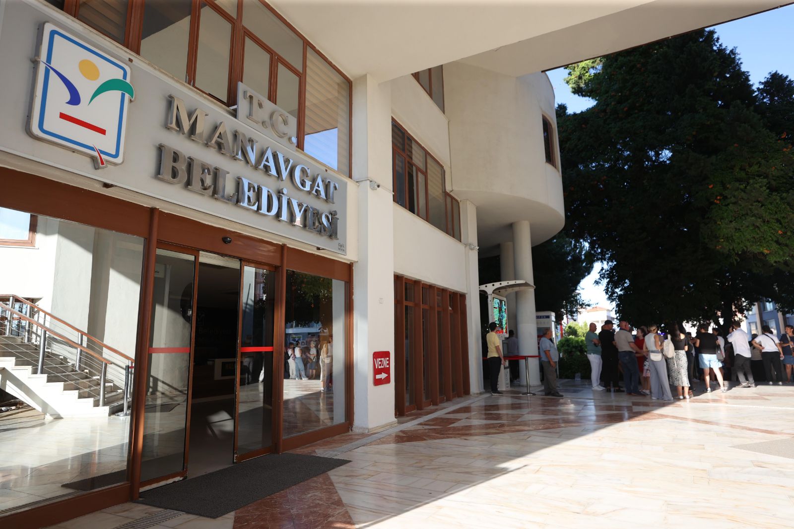 Manavgat Belediyesine soruşturma. 19 şüpheli gözaltına alındı