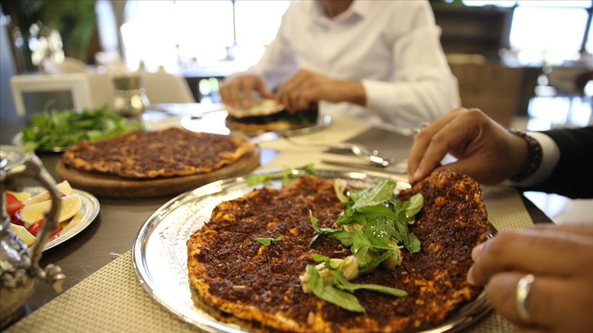Lahmacun cep yakıyor! Zam oranı enflasyonu geçti