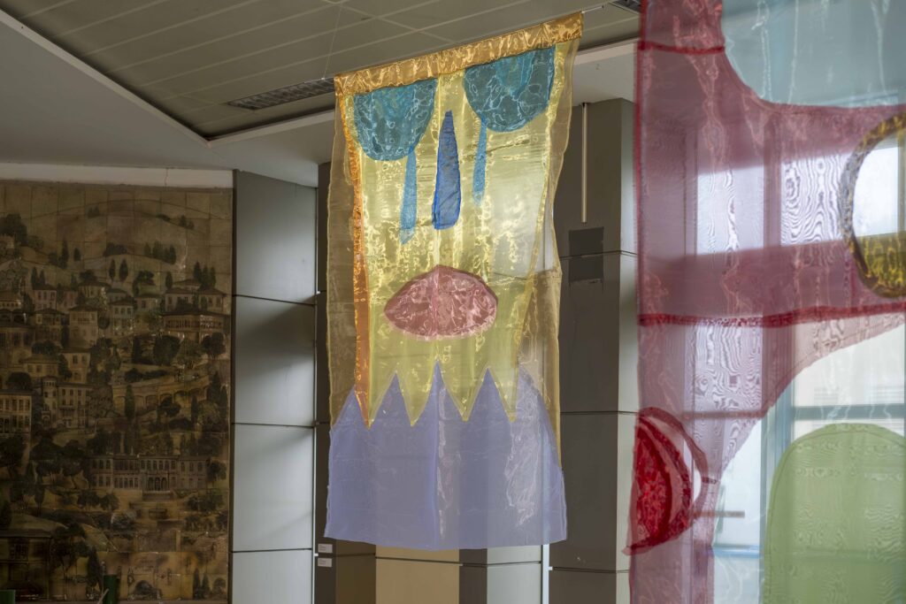 Renk, Işık ve Hareket Arasında