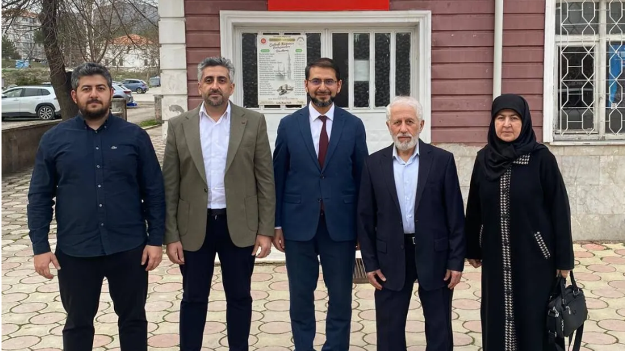 Başhekim ve ailesi 11 dönüm arsasını bağışladı