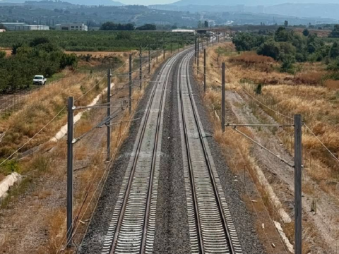 3 il arasindaki yol 2 saate dusuyor 5C4Pcj3B
