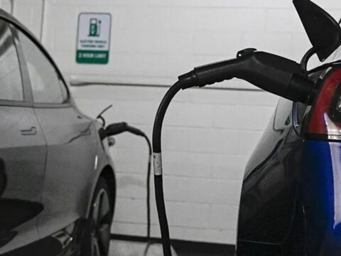 Almanyada asirlik otomotiv devri kapaniyor elektrikli otomobiller o listede ilk kez zirveyi ele gecirdi NLkqLE7N