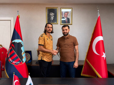 Amedspordan ayrilmisti kendisi yine 1 ligde kaldi sb61nUDl